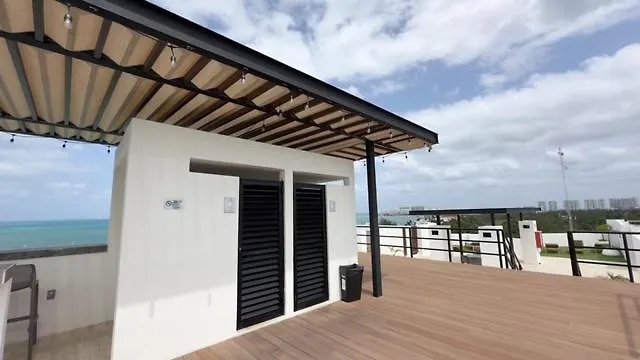 Estudio Moderno Takh Cancún