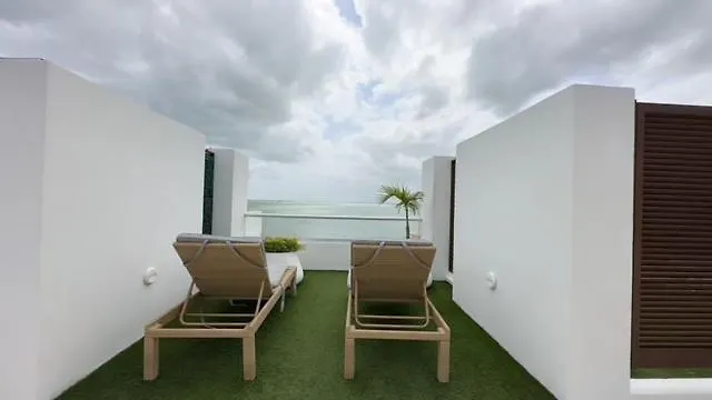 Estudio Moderno Takh Cancun 0*,  Mexico
